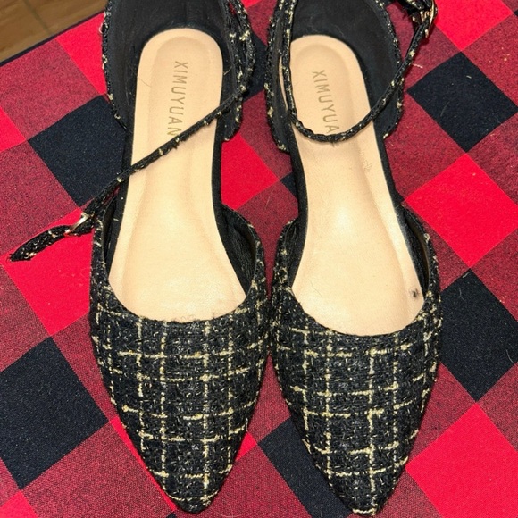 Target Black and Gold Women's Flats - Picture 2 of 10